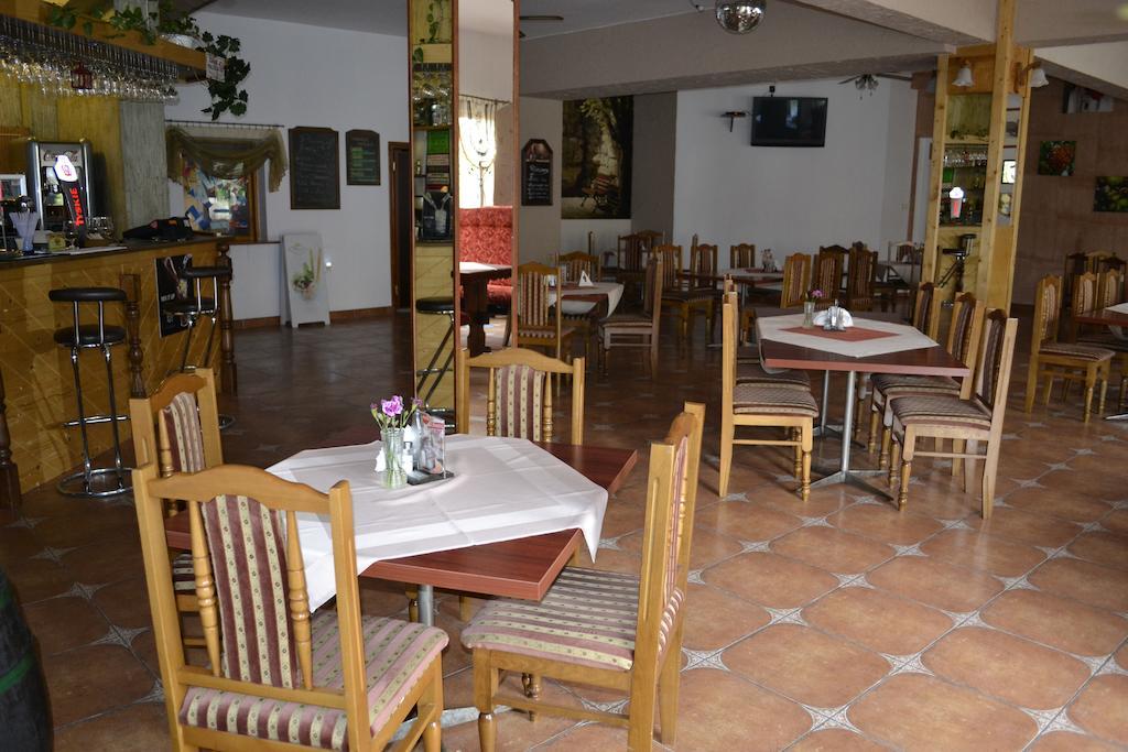 兹哎兹德麦克斯姆酒店 Żywiec 外观 照片