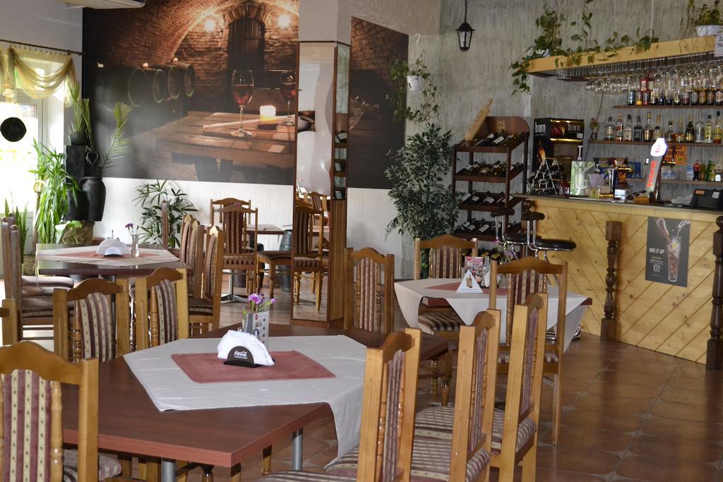 兹哎兹德麦克斯姆酒店 Żywiec 外观 照片
