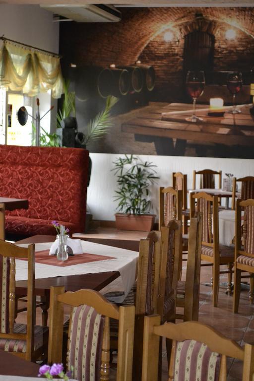 兹哎兹德麦克斯姆酒店 Żywiec 外观 照片